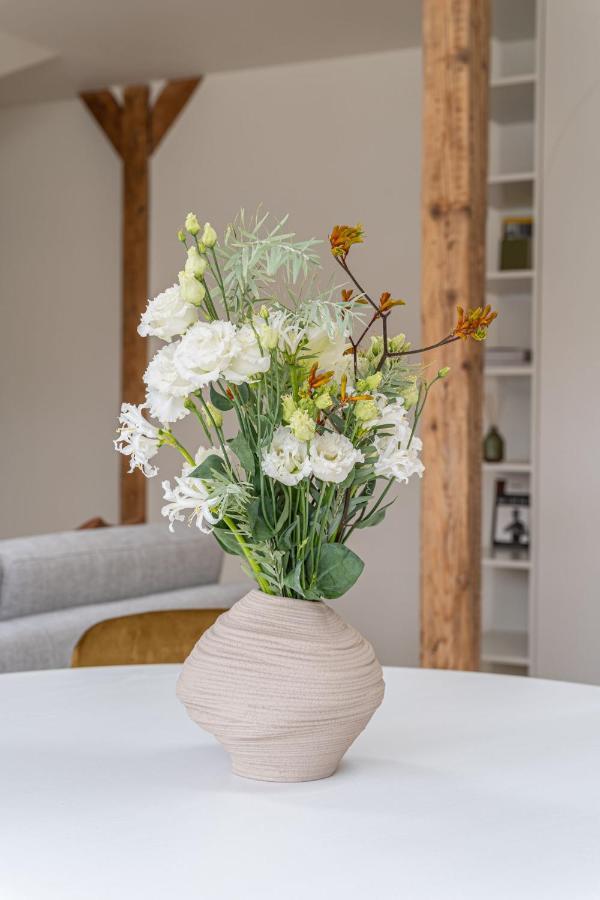 Bright Designer Apartment In City Centre Riga Dış mekan fotoğraf